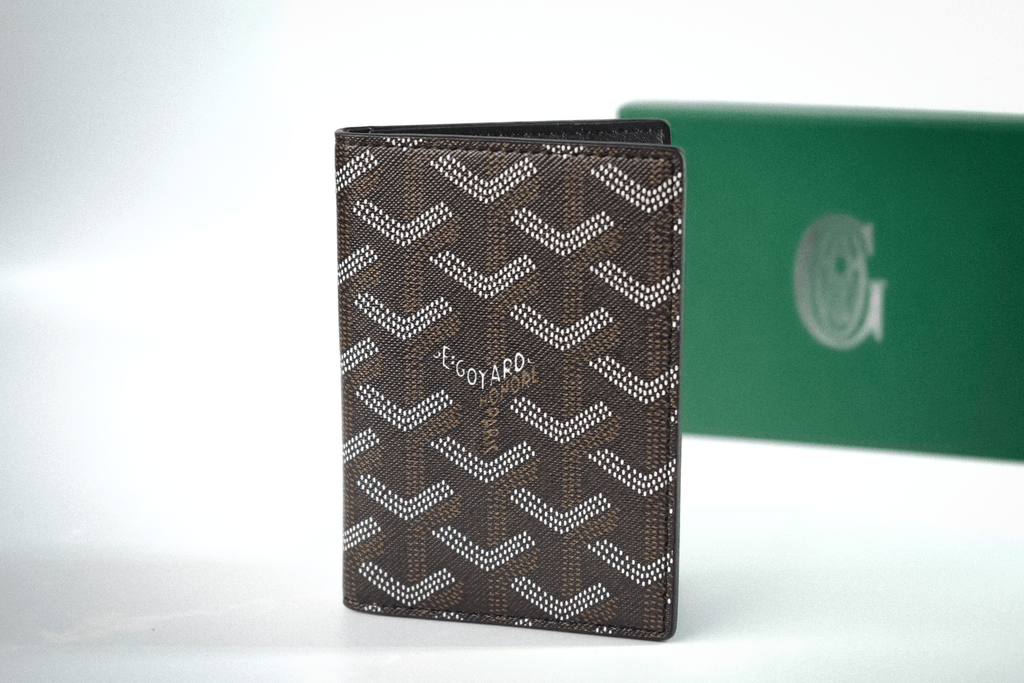 Goyard Chevron Cardholder — maron Émeraude